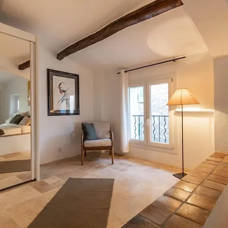 Hébergement de vacances Collection - Maisonnette Authentique - Vieux Village De *